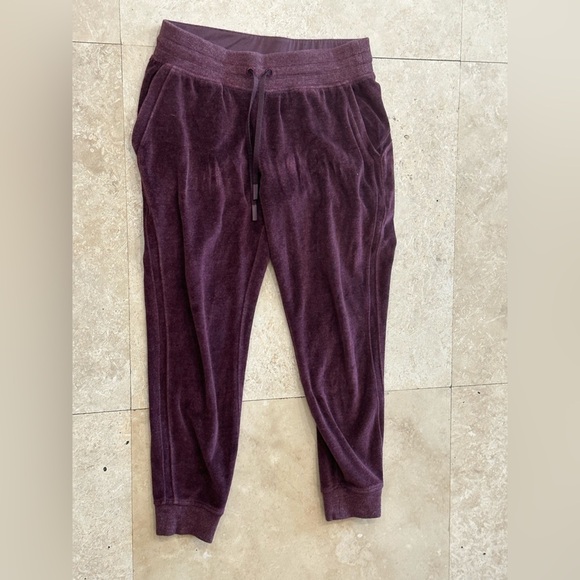 Lululemon Warm Down Jogger Velour
Heathered Arctic Plum - Picture 7 of 7